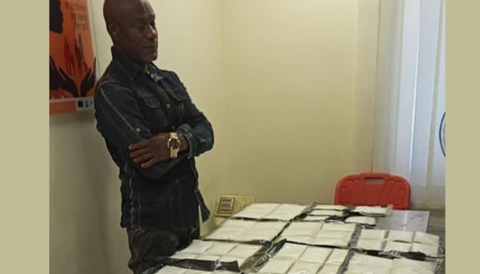 You are currently viewing Parcels of Cocaine Intercepted In Children Duvets at Lagos Airport