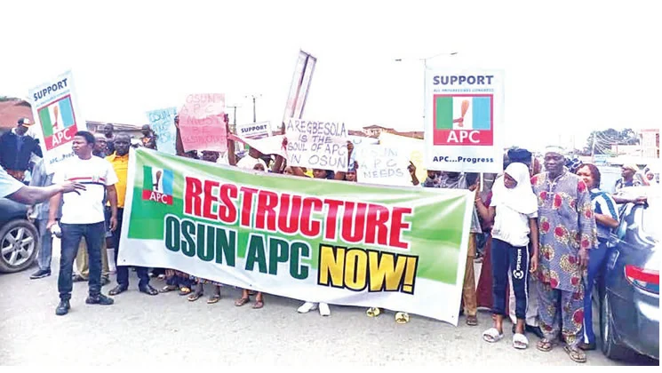 Read more about the article Osun APC Faction Protests, Seeking Restructuring of State Exco