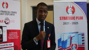 Read more about the article EFCC Says High Profile Nigerians On Its Watch list, Ahead Of 2023 Polls