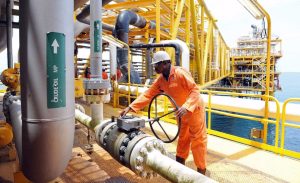 Nigeria’s Oil Export To Receive Boost As Shell Sets To Reactivate Vandalized Pipeline