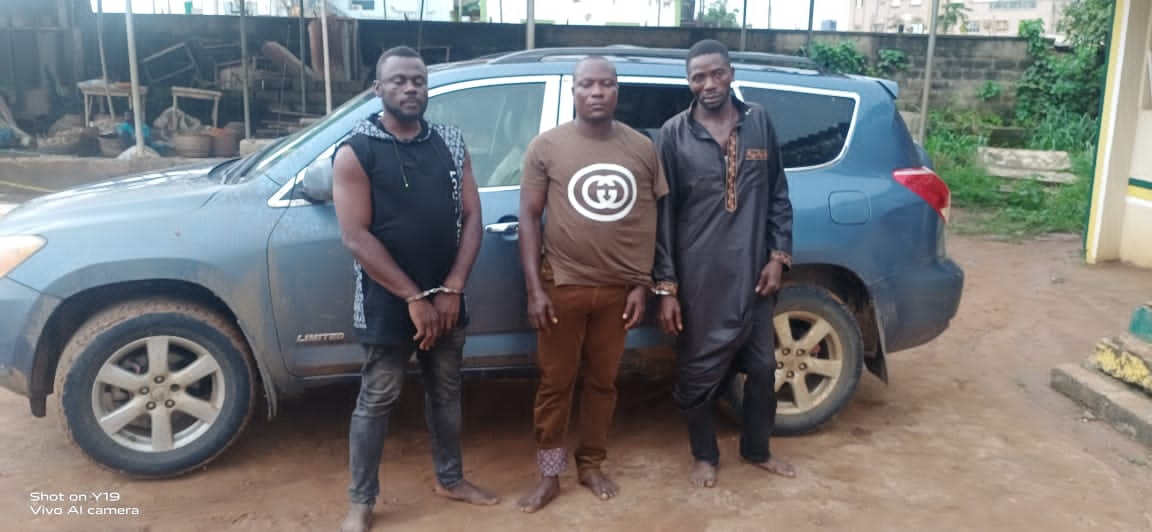 So-Safe Corps Busts Armed Robbery Gang In Ogun