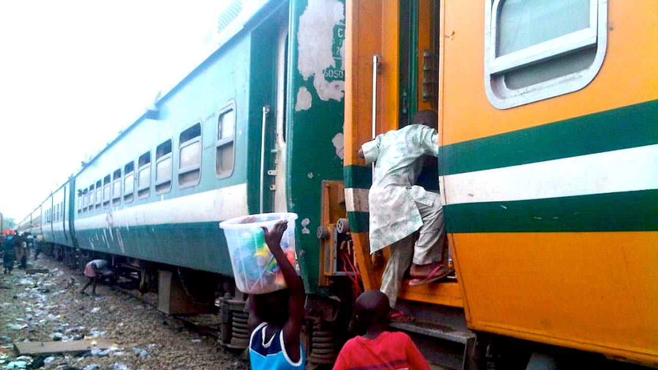 You are currently viewing Vandals Disrupt Lagos-Ibadan Rail Service