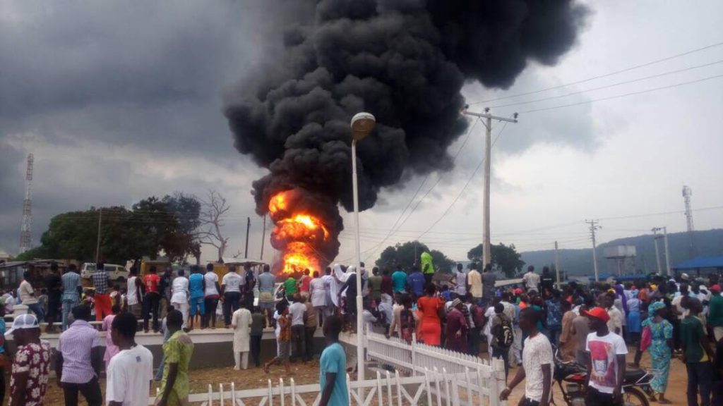 Read more about the article Scores Burnt To Death In Kogi Fatal Autocrash