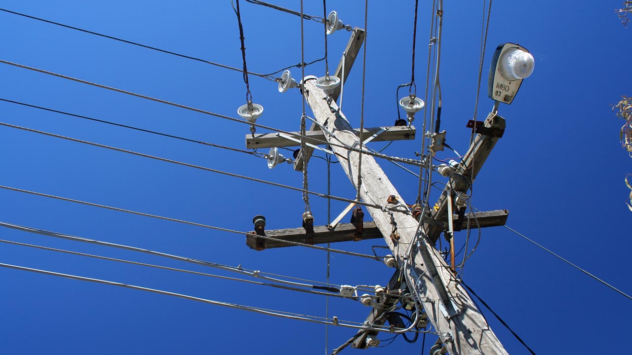 Read more about the article High Tension Cable Snaps In Kaduna, Kills Eleven, Injures Others