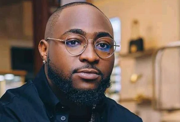 Davido Clears Instagram Page, Deletes Profile Picture And Over 4000 Posts