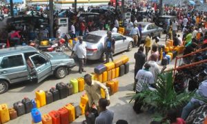 Petrol Queue Resurfacing In Lagos, as Some Filling Stations Shut Down