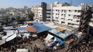 Israel Targets Hamas Leader’s Gaza Home Amidst Hospital’s Fighting