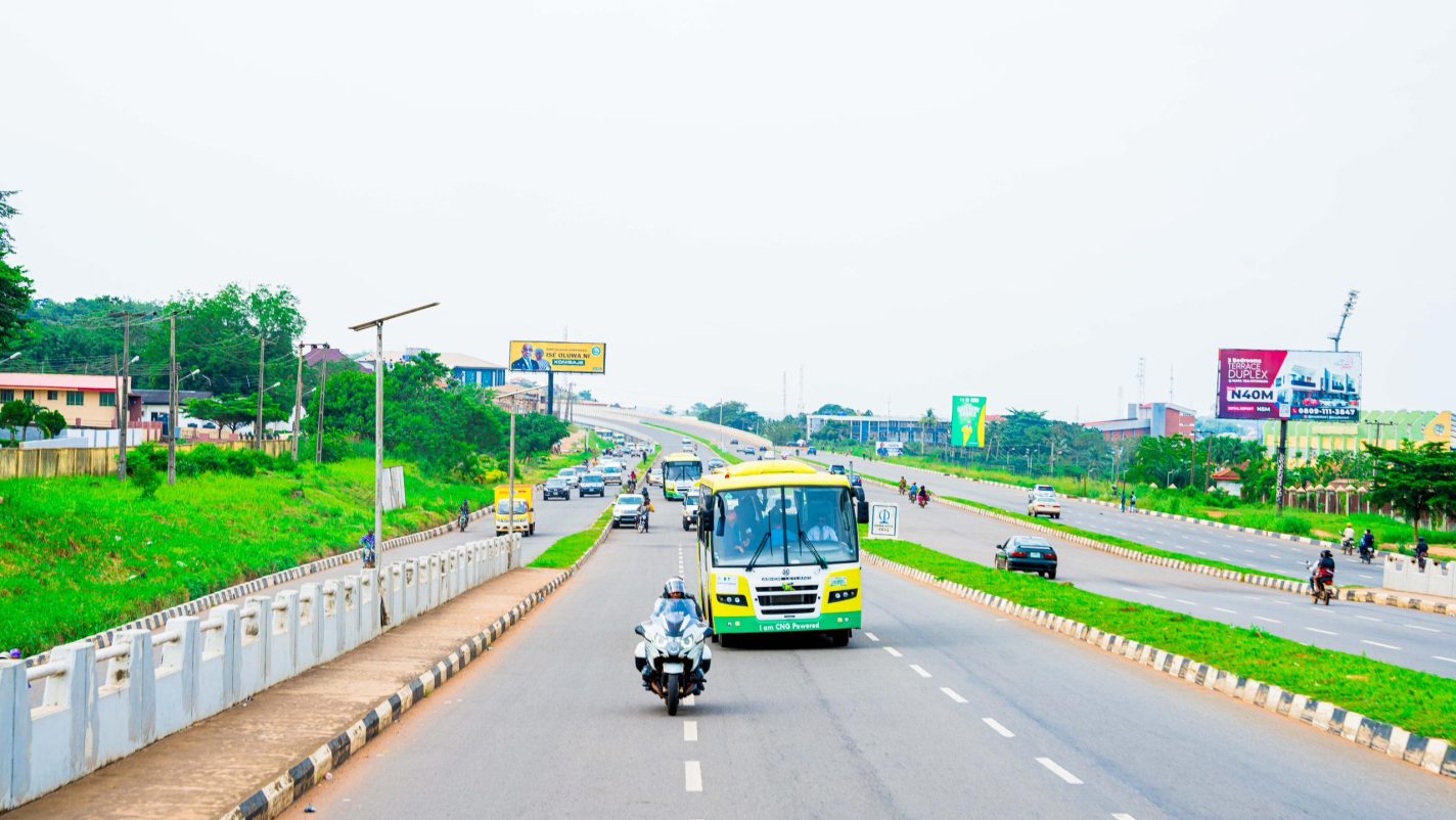 Ogun State Government’s CNG Buses have Started Operation on Lagos-Ibadan Expressway