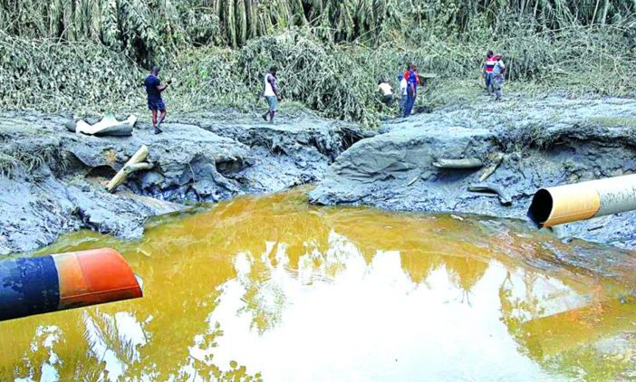 Two Die in Collapsed Pit, While Attempting to Siphon Petrol from Pipeline in Ogun