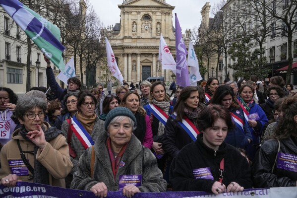 French Senate Okays Women’s Right to Abortion